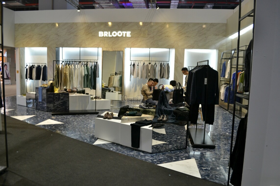 EXHIBITION OF WEDDING FIRST COMMUNION AND EVENING FASHION